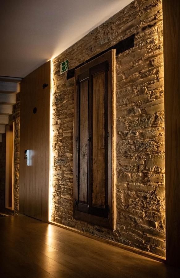 A Casa Da Botica Hotel Самос Екстериор снимка
