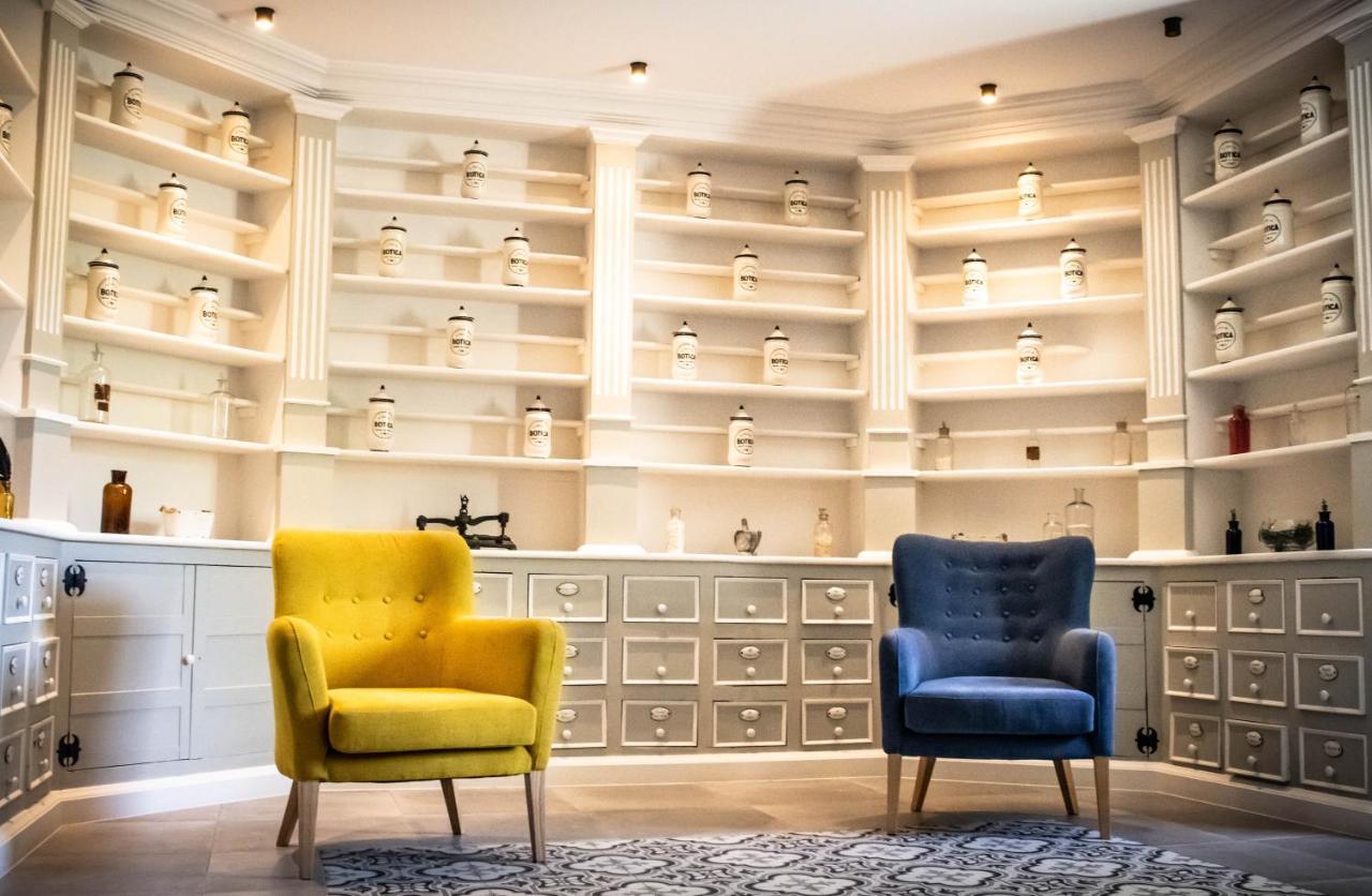 A Casa Da Botica Hotel Самос Екстериор снимка