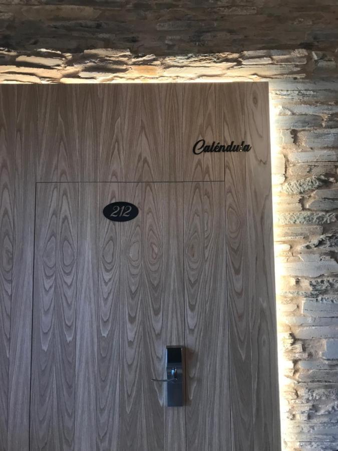 A Casa Da Botica Hotel Самос Екстериор снимка