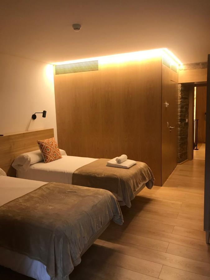 A Casa Da Botica Hotel Самос Екстериор снимка